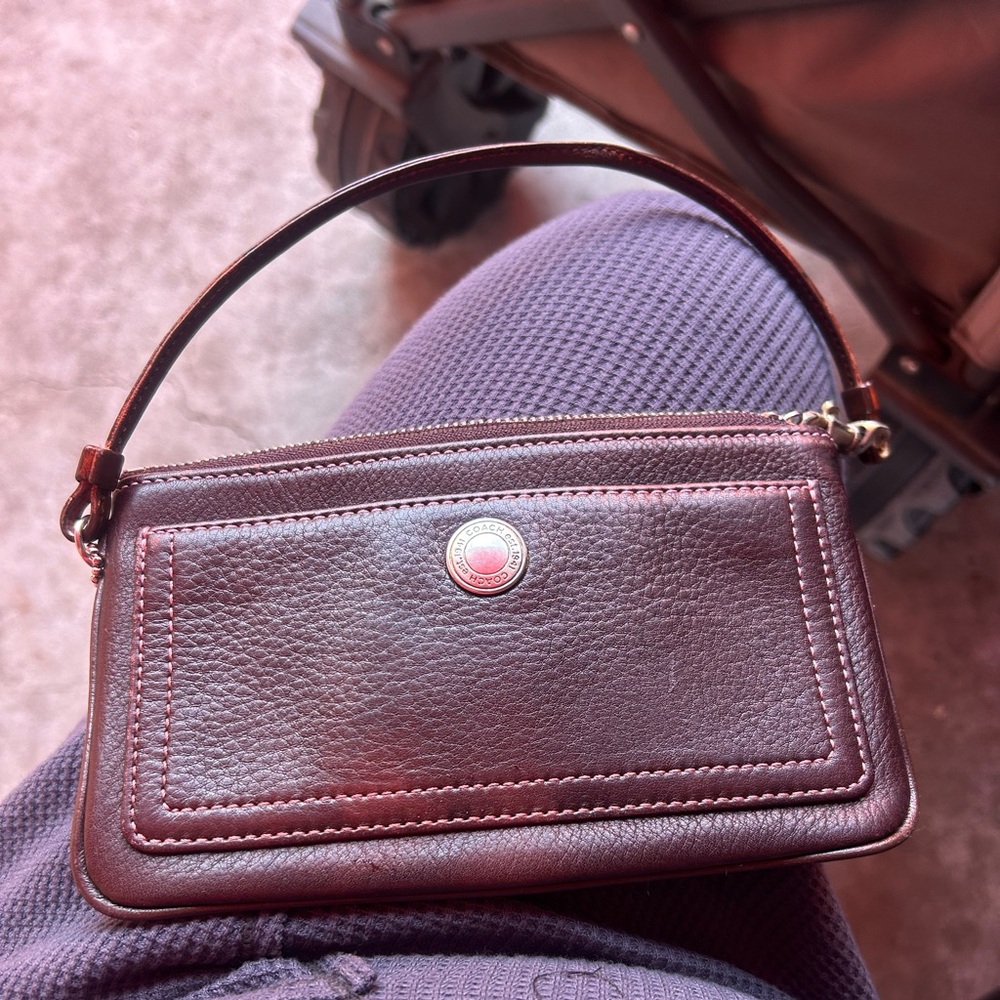 Vintage Coach Brown Pebbled Leather Wristlet - Picture 2 of 7